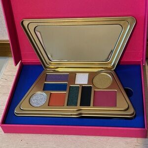 Vibrant Eyeshadow Palette with Gold and Silver by [Brand]